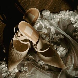 Dolce Vita Katik Pointed Toe Mule White Floral Lace 7.5